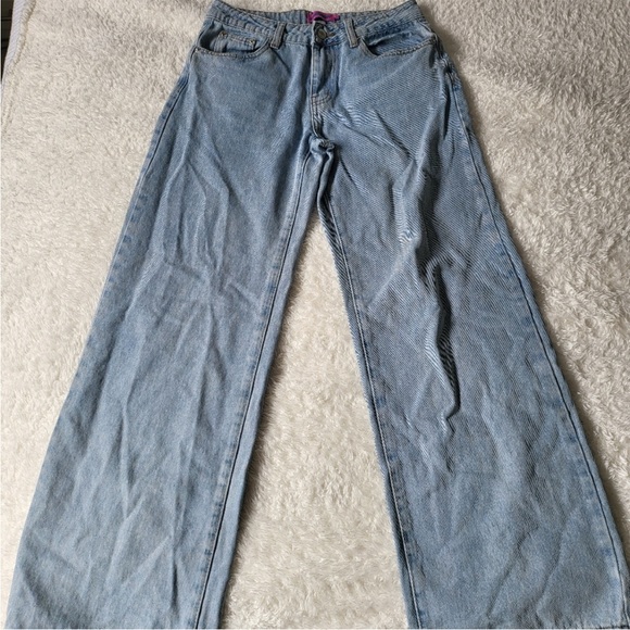 Raeylnn Jeans - Picture 1 of 6